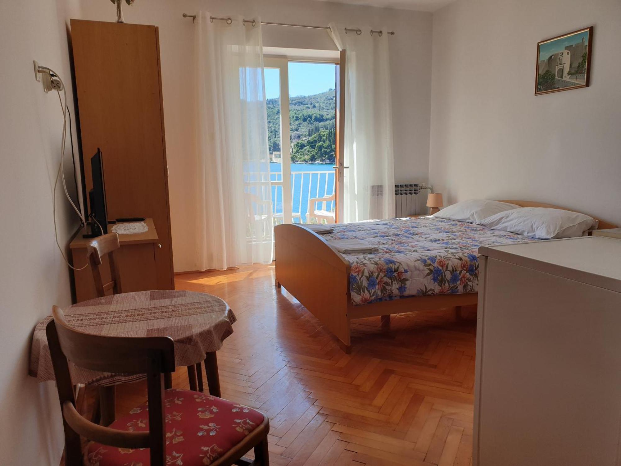 Villa Malfi Затон Екстериор снимка