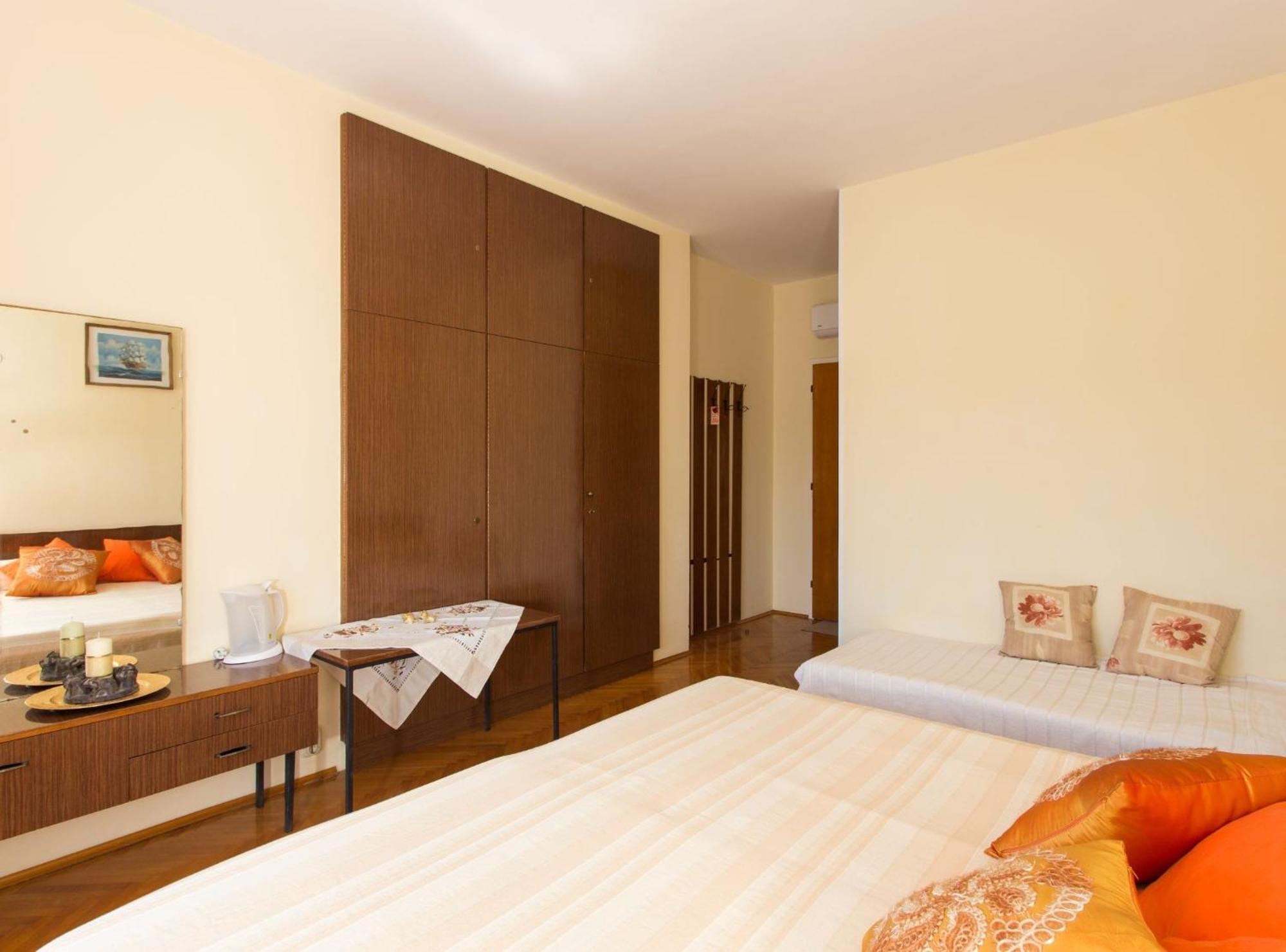 Villa Malfi Затон Екстериор снимка